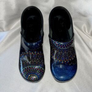 Dansko Women’s Twin Pro Tranquility Navy Blue Patent Leather Slip On Clogs SZ 40